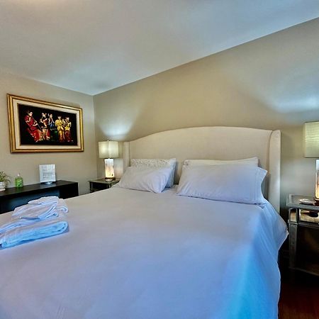 North Nanaimo Gem - Garden-View Room With Private Ensuite Exterior foto